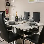 Stone's Throw Casa vacanze *